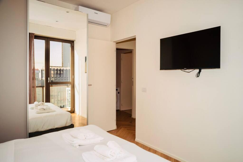 Sky View -Porta Nuova- Appartamento 7 Con Terrazzo Milan Exterior photo